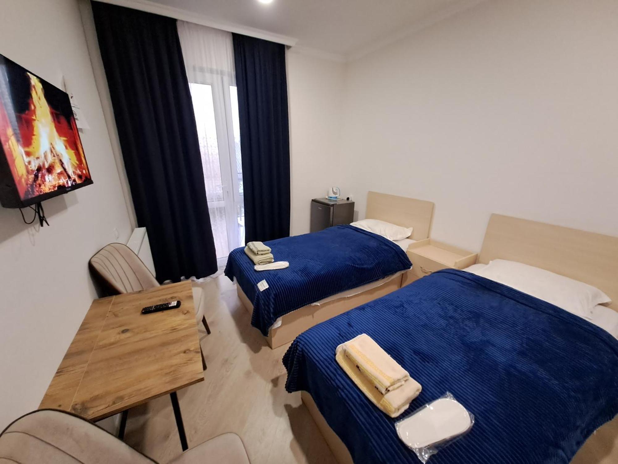 Guest House "Akhaltsikhe" エクステリア 写真