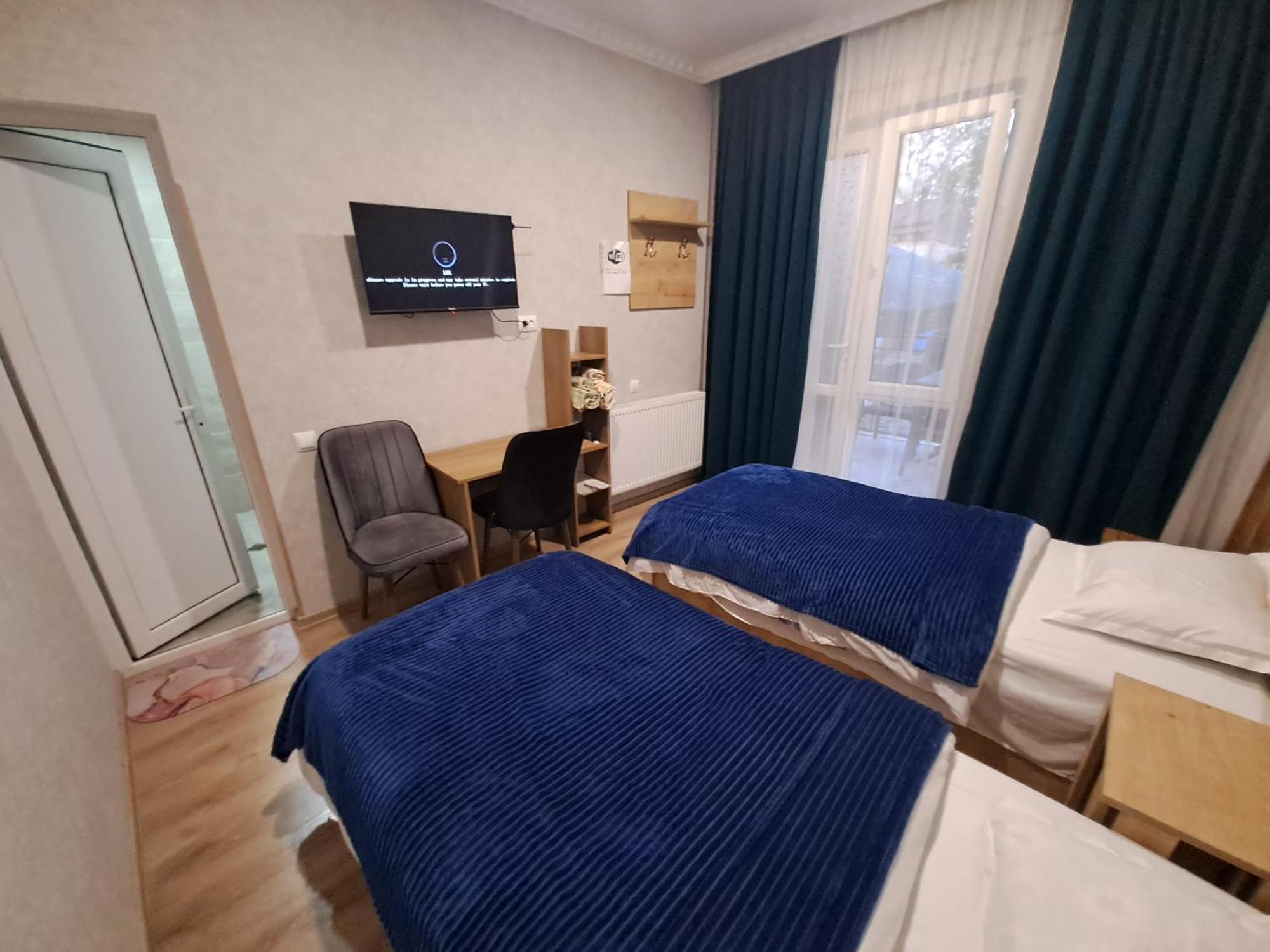 Guest House "Akhaltsikhe" エクステリア 写真