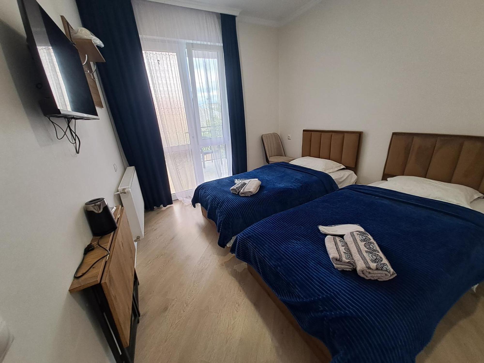 Guest House "Akhaltsikhe" エクステリア 写真